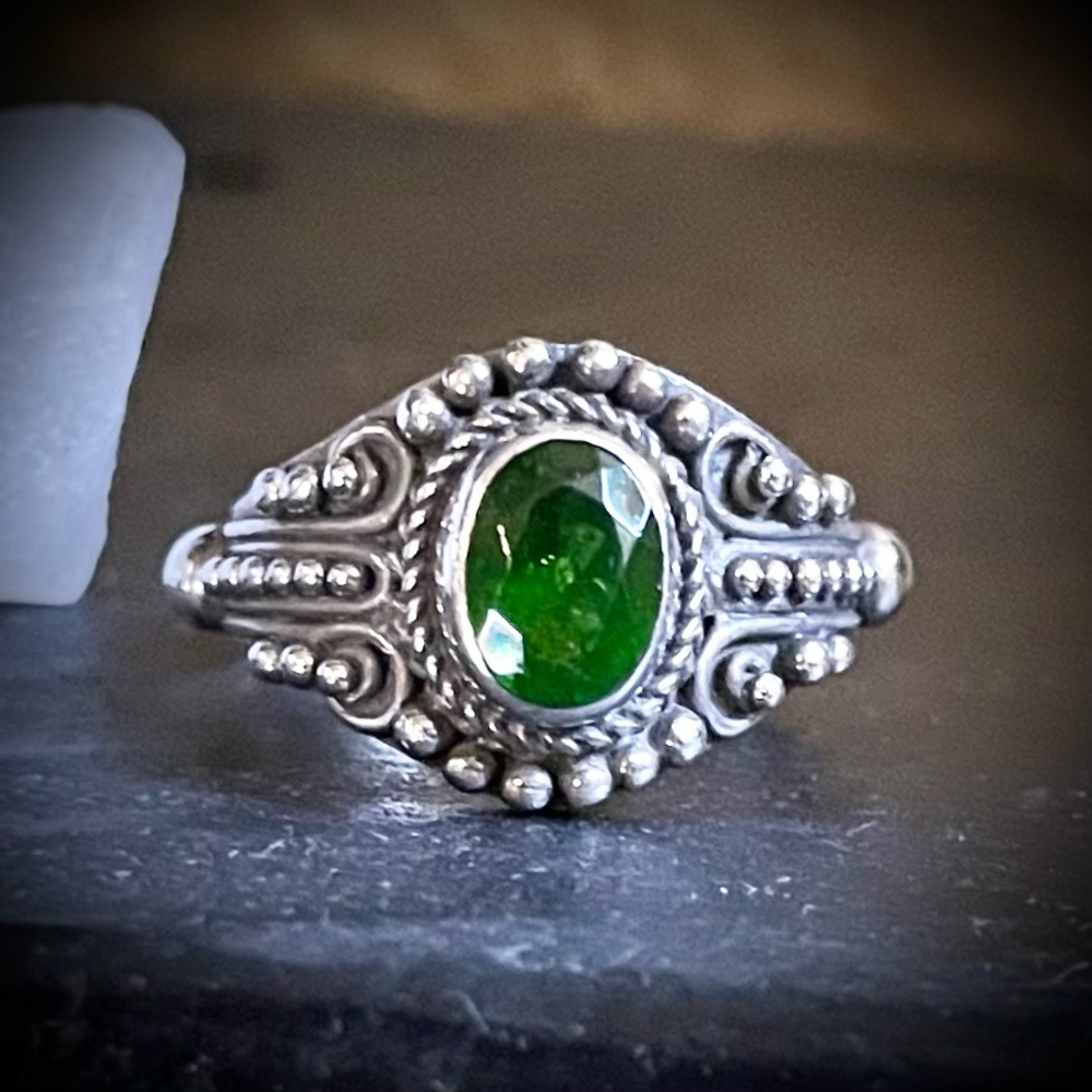 Vintage Chrome Diopside Sterling Silver Ring - Picture 10 of 10